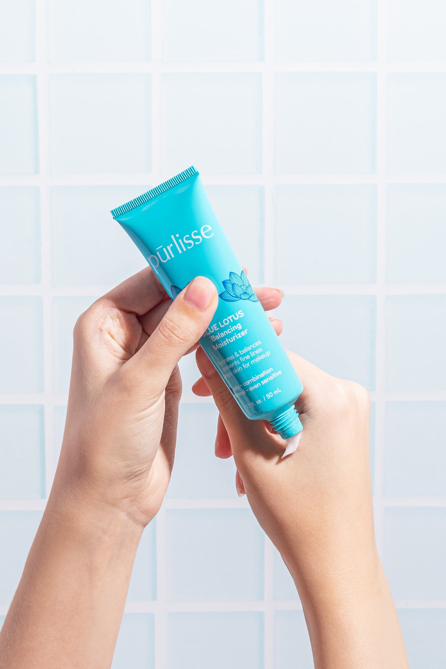 Blue Lotus Balancing Moisturizer2
